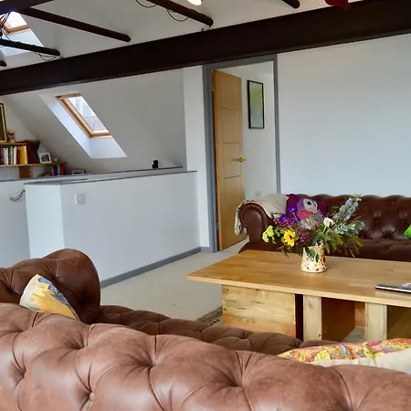 3 Bedroom House With Garden In Montpelier アパート ブリストル